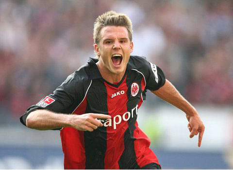 发出了强烈 发出了强烈